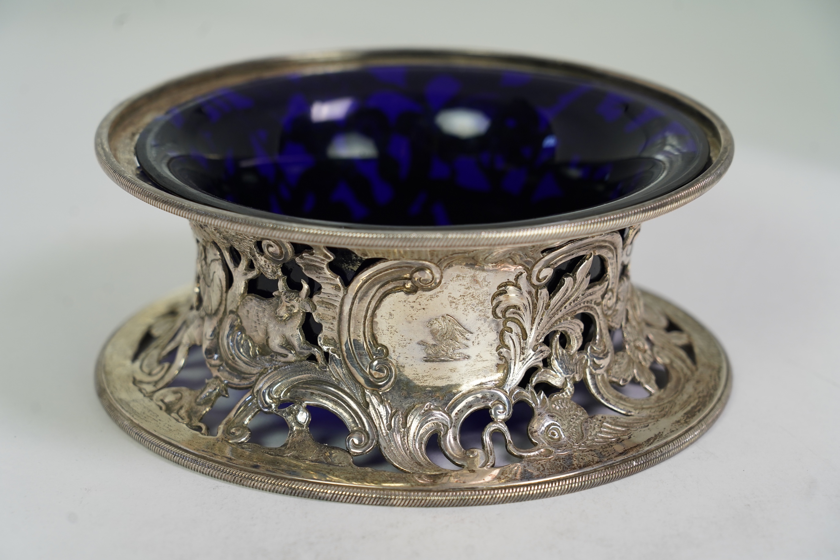 A late Victorian pierced silver dish ring, by Daniel & John Welby